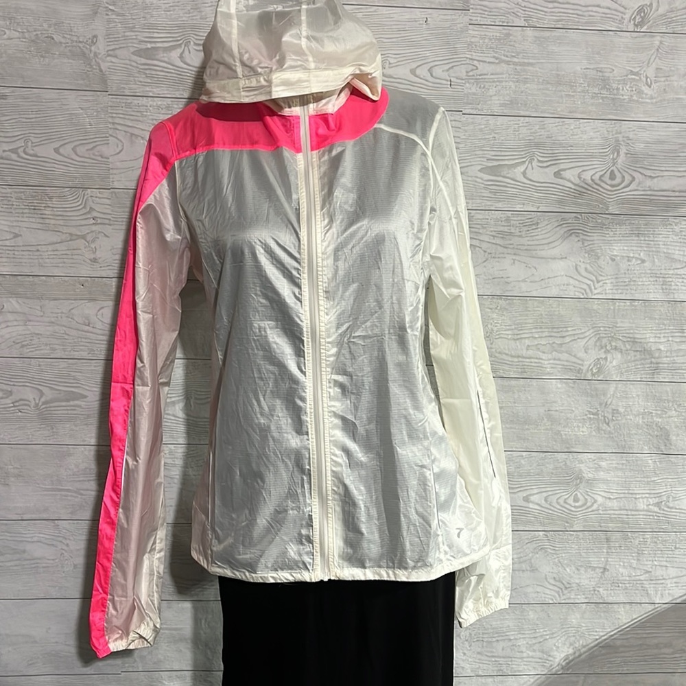 Brooks light weight running top